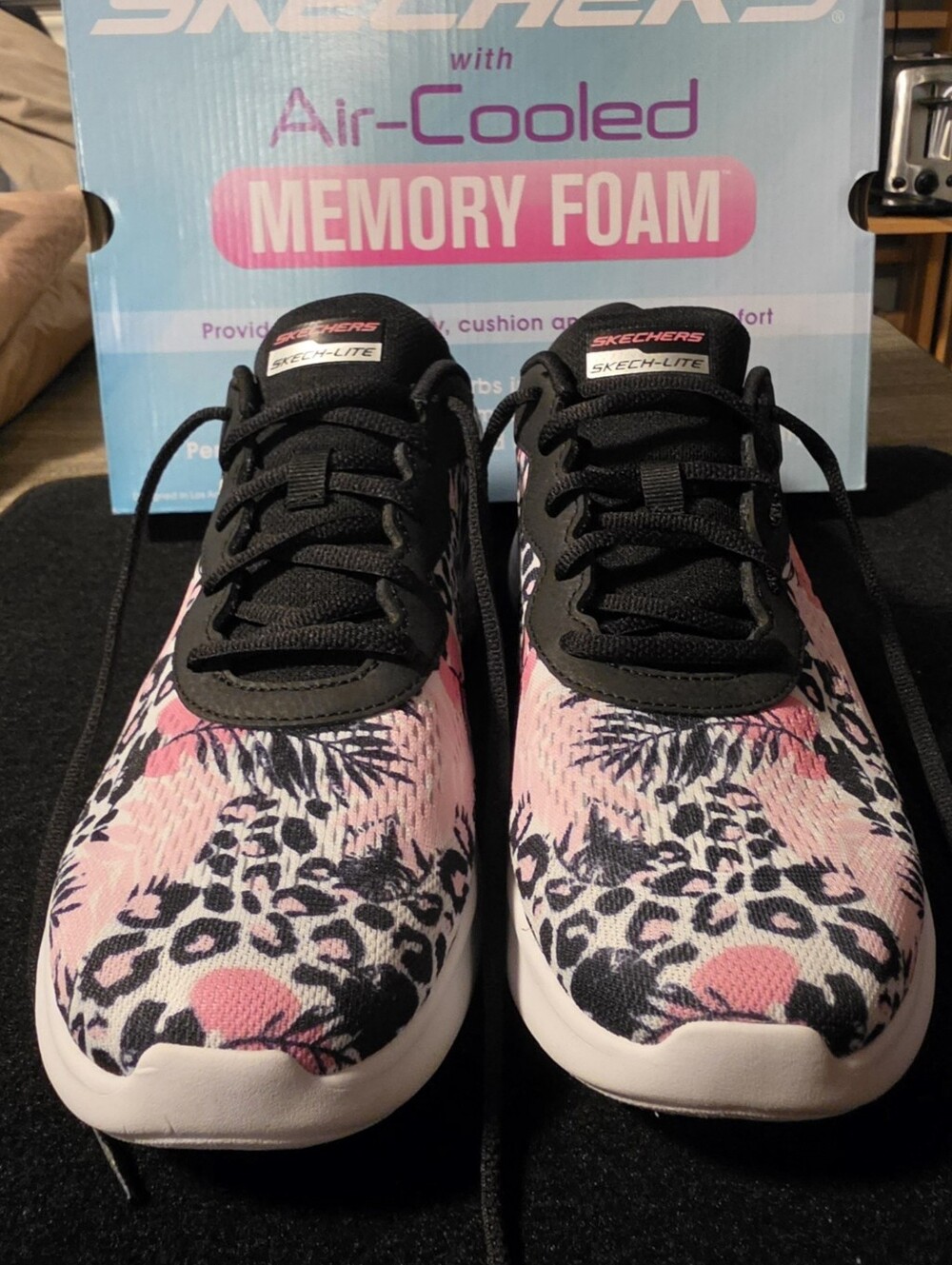 SKECHERS Skech-Lite Air-Cooled Memory Foam Women’s Sneakers Floral 149996 Sz 11